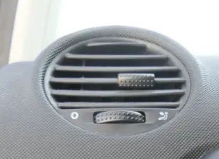 VW New Beetle 9C 1C Lüftungsdüse Düse Lüftung vorne links 1C0819703A 01C - Bild 1