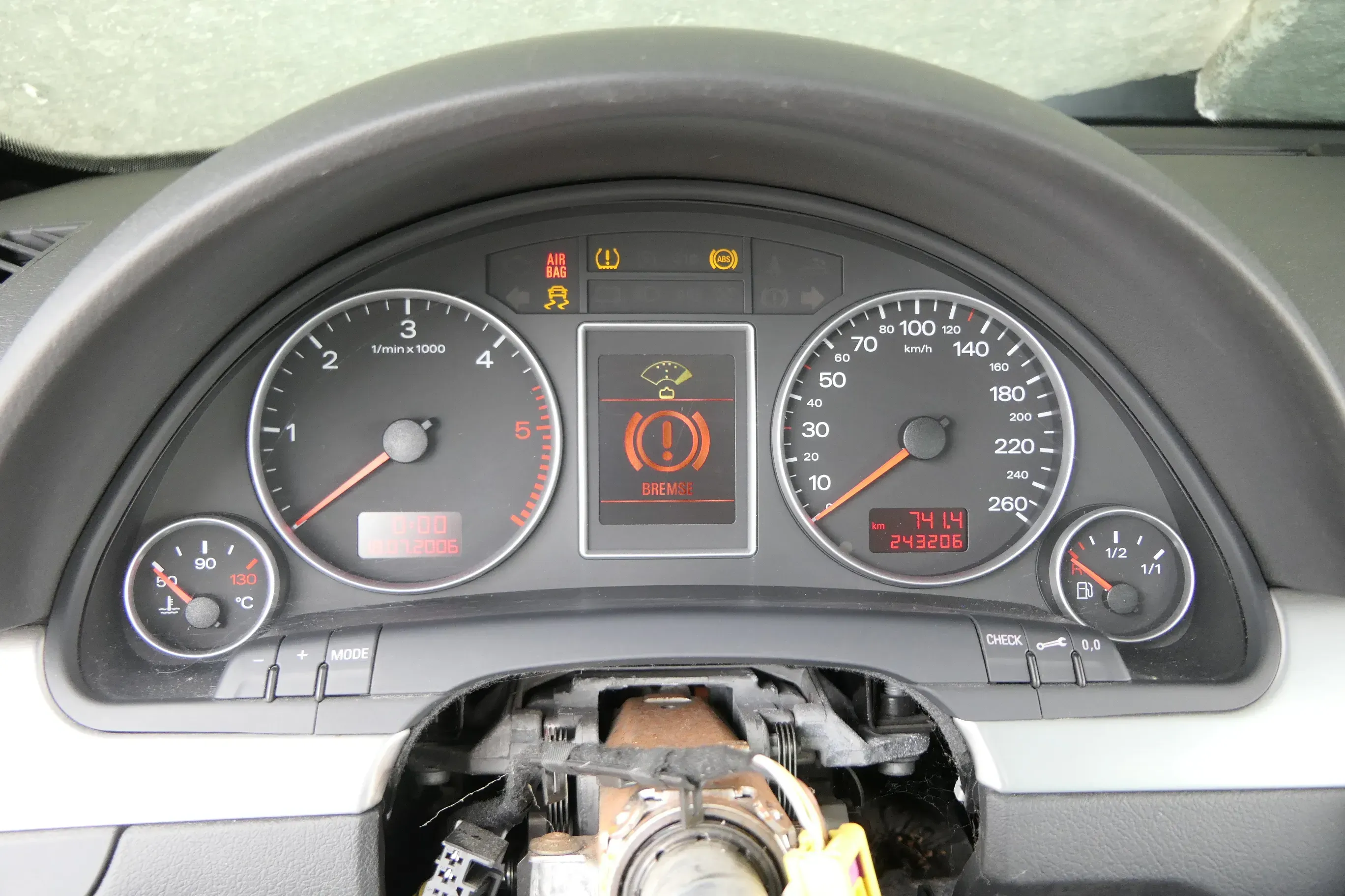 Audi A4 8E B7 Tacho Tachometer Kombiinstrument 8e0920932 243.000KM TDI Diesel - Bild 1