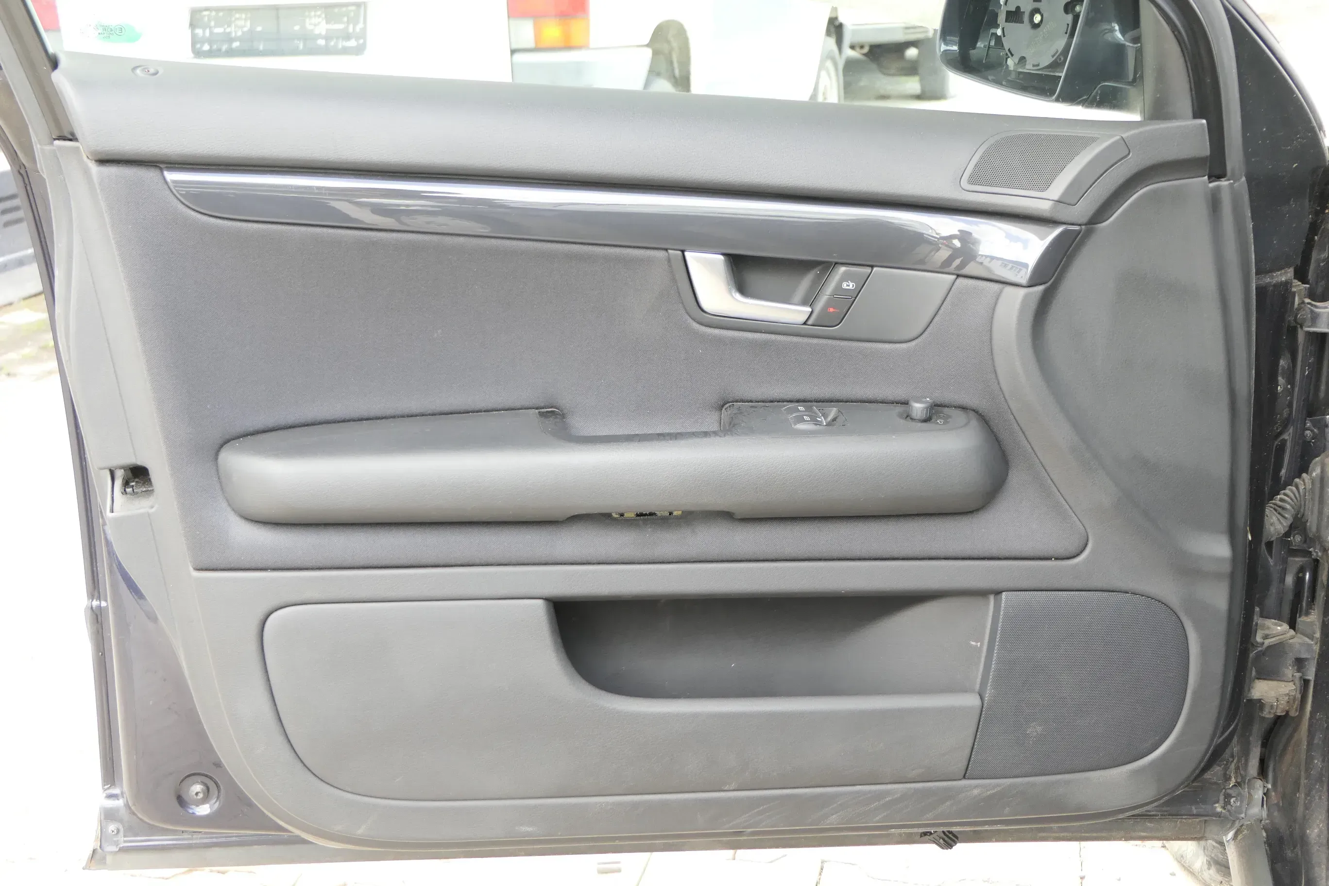 4x Audi A4 8E B6 Türverkleidung Verkleidung Tür vorne + hinten schwarz links - Bild 1