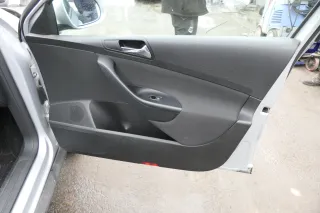 VW Passat 3C Variant 1x Türverkleidung Verkleidung Tür vorne rechts Beifahrertür - Bild 1