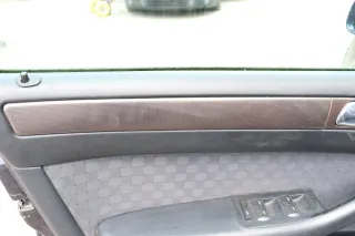 Audi A6 4B Türverkleidung Verkleidung Tür vorne +hinten links rechts swing schwa - Bild 7