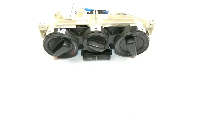VW Passat 3B Klimabedienteil Bedienteil 1J0820045E manuelle Klimaanlage - Bild 1