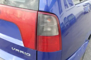 Seat Cordoba Vario Rücklicht hinten rechts Rückleuchte Heckleuchte Lampenträger - Bild 1