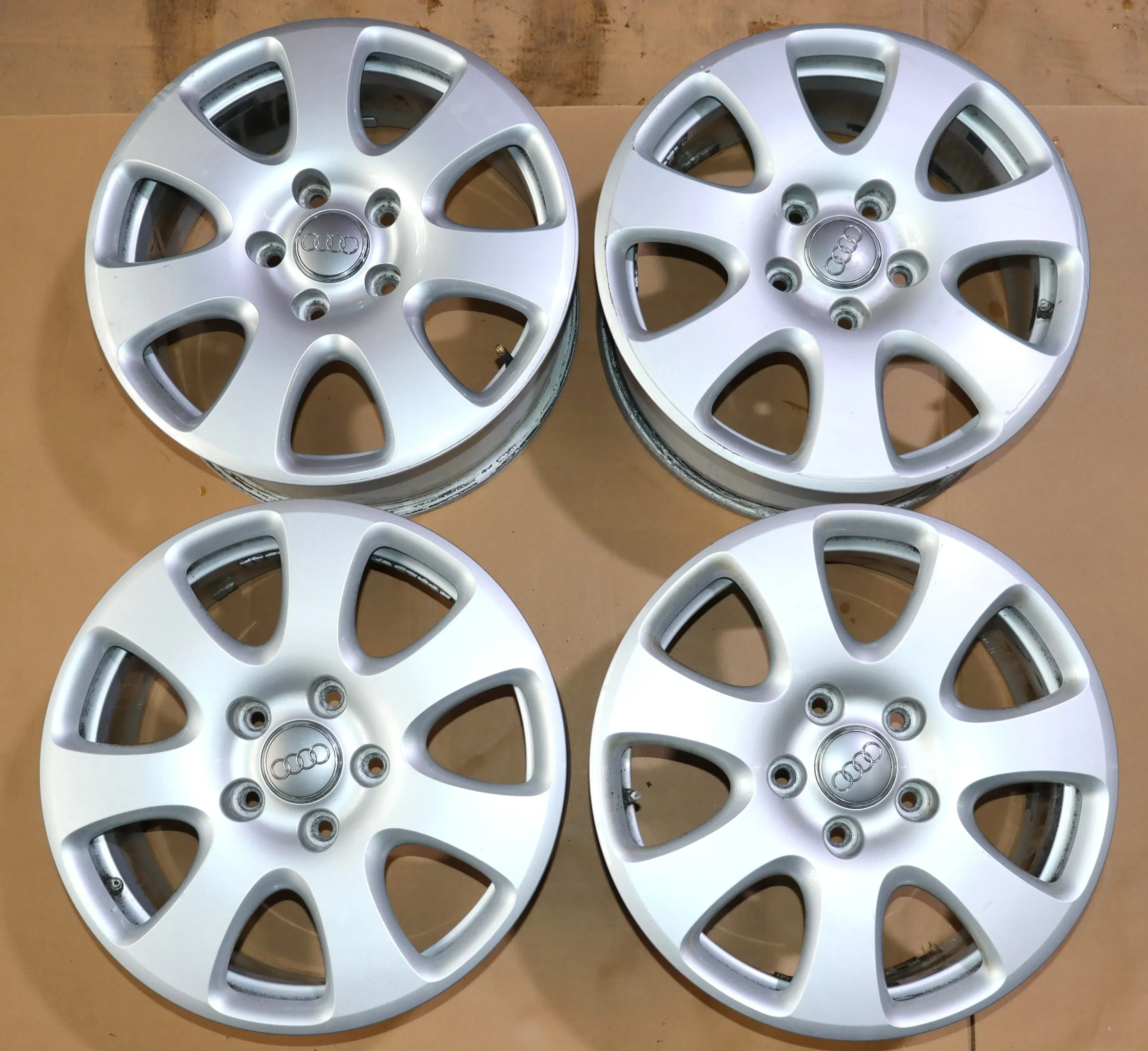 Audi Q7 Alufelgen Felge Felgen 4L0601025E  E7,5j x18 H2 ET 53 ohne Reifen 35674 - Bild 1