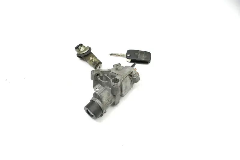 Audi A6 4B Zündschloß Schloß 4B0905851B Heckschloß 1x Schlüssel auch Automatik - Bild 1