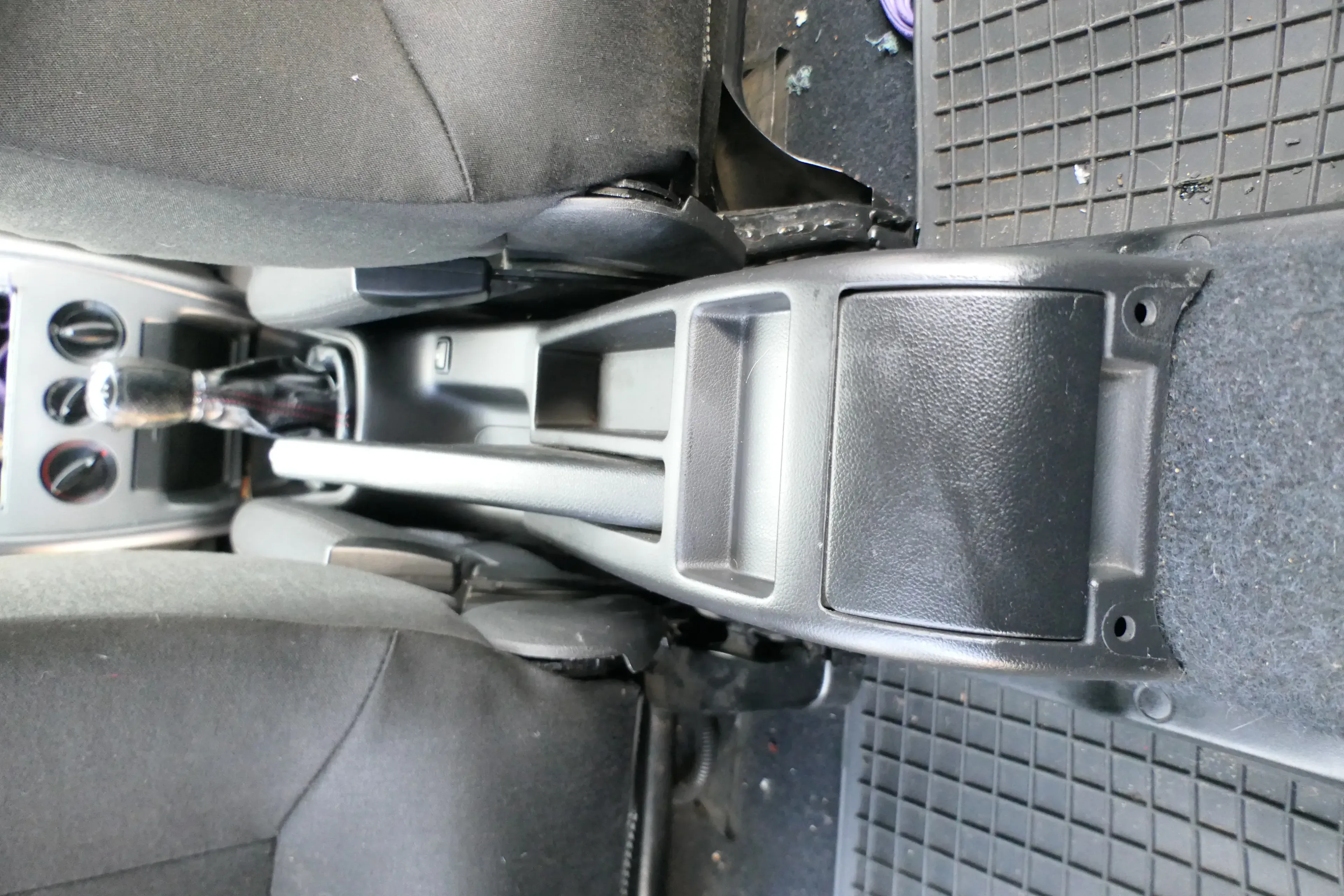 Seat Leon 1M Mitteltunnel Mittelkonsole Verkleidung um Handbremse 1M0863273 - Bild 1