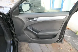 1x A4 8K B8 Türverkleidung Verkleidung Tür vorne rechts schwarz - Bild 4