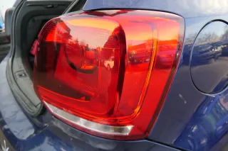 VW Polo 6R Rücklicht hinten rechts 6R0945096AH Rückleuchte Lampenträger orig - Bild 2