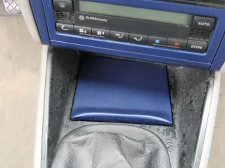 Golf 4 Bora Mittelkonsole Verkleidung um Radio 1j1858069G Dekor blau Generation - Bild 2