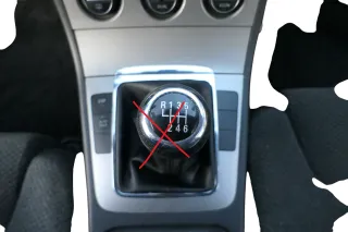 Passat 3C Mittelkonsole Verkleidung Klappe Abdeckung Dekor silber matt chrom Asc - Bild 3