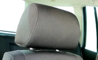 1x Golf 4 Bora Passat 3B 3BG Kopfstütze vorne vorn weiße Nähte - Bild 1