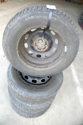 4x VW Golf 4 Bora 195/65 R15 91T Winterreifen M+S Reifen 6jx15H2 ET38 ca. 4-5mm - Bild 2