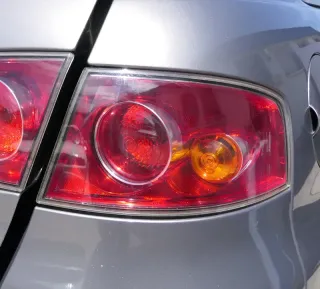 Seat Ibiza 6L Rücklicht hinten rechts außen Rückleuchte Heckleuchte Lampenträger - Bild 3