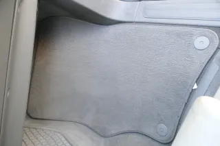 1x Original Audi Q7 4L Fußmatten Fußmatte vorne rechts grau Achatgrau - Bild 1