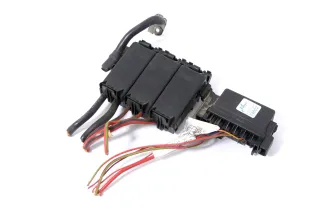 VW Fox 5Z Kasten Abdeckung Batterie Sicherungsträger Sicherung Sicherungskasten - Bild 1