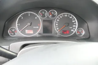Audi A6 4B Tacho Tachometer Kombiinstrument 230.000km 4B0920933G 2,5 TDI - Bild 2