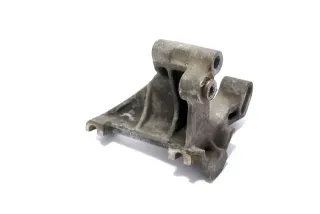 VW Golf Halter Konsole Lichtmaschine Servopumpe Träger 028145531C - Bild 1