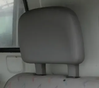 VW T4 Sitz vorne links oder rechts Kopfstütze Kopfstützen grau Kunstleder - Bild 1