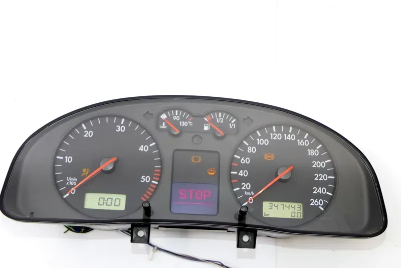 VW Passat 3B Tacho Tachometer Kombiinstrument 347.000km 3B0920822A 1,9 TDI - Bild 1