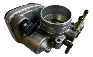 VW Golf 5 Touran Drosselklappe 06A133062AD 2,0 80kw BSX Gas Erdgas - Bild 2