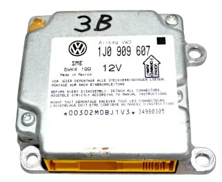 VW Passat 3B Steuergerät Airbag Airbagsteuergerät 1J0909607 - Bild 1
