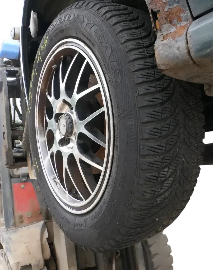 Polo 9N Ibiza 6J Alufelgen Reifen 185/60 R15 Felgen Winterreifen ca.4mm KBA48174 - Bild 1