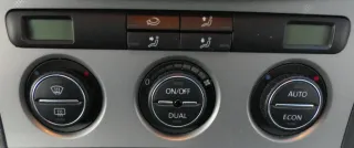 VW Passat 3C Steuergerät Klimaanlage Klimabedienteil 3C0907044AT - Bild 1