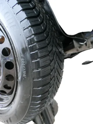 4x VW Golf 6 Plus 5M 195/65 R15 95V Winterreifen M+S Felgen Reifen M&S   ca. 6mm - Bild 8