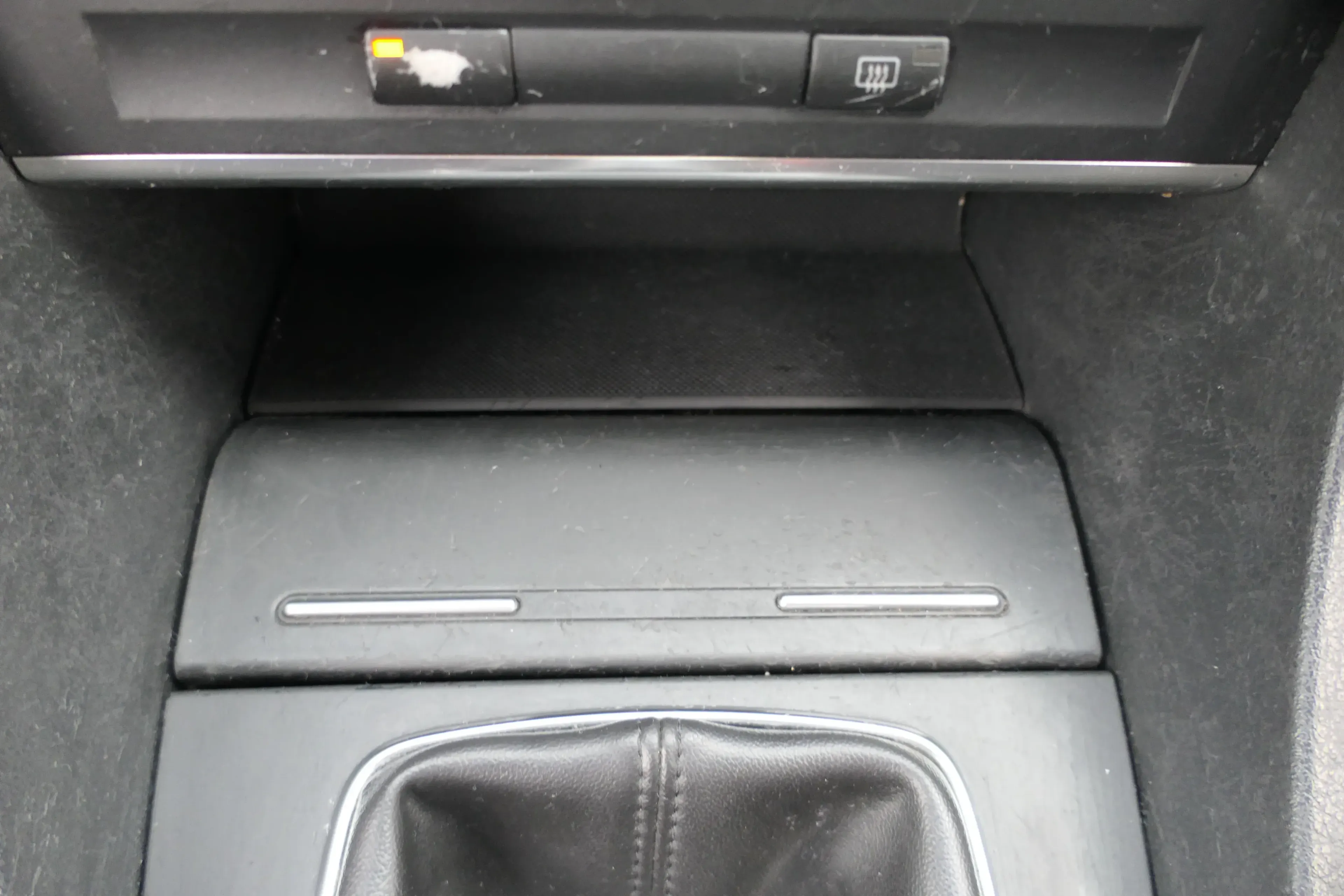 Audi A4 B6 8E Aschenbecher vorne 8E0857951H 4PK schwarz - Bild 1
