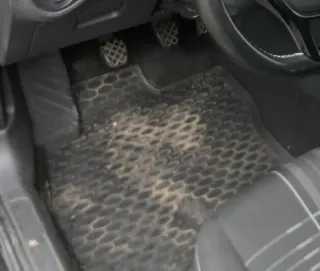2x VW Golf 7 5G Fußmatten Fußmatte vorne rechts links Gummi Gummimatten - Bild 2