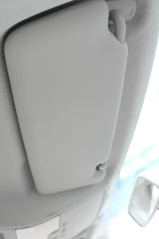 Audi A3 8P Sonnenblende rechts vorne 8P0857552A silber grau - Bild 2
