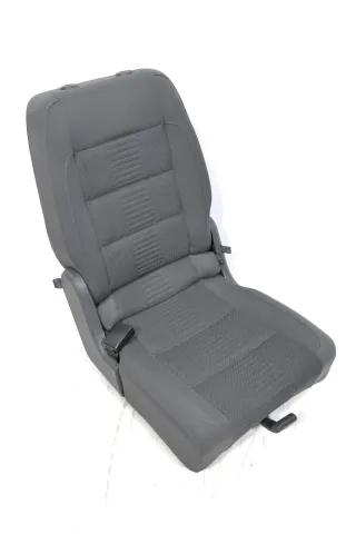 VW Touran Sitz hinten links (hintern Fahrersitz) Rücksitz Isofix - Bild 1