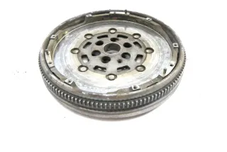 VW Passat 3C Touran 5-Gang Zweimassenschwungrad 2.0 FSI 06F105266AB - Bild 2