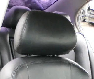 1x Seat Leon Toledeo 1M Sitz vorne links rechts Kopfstütze Leder schwarz - Bild 1