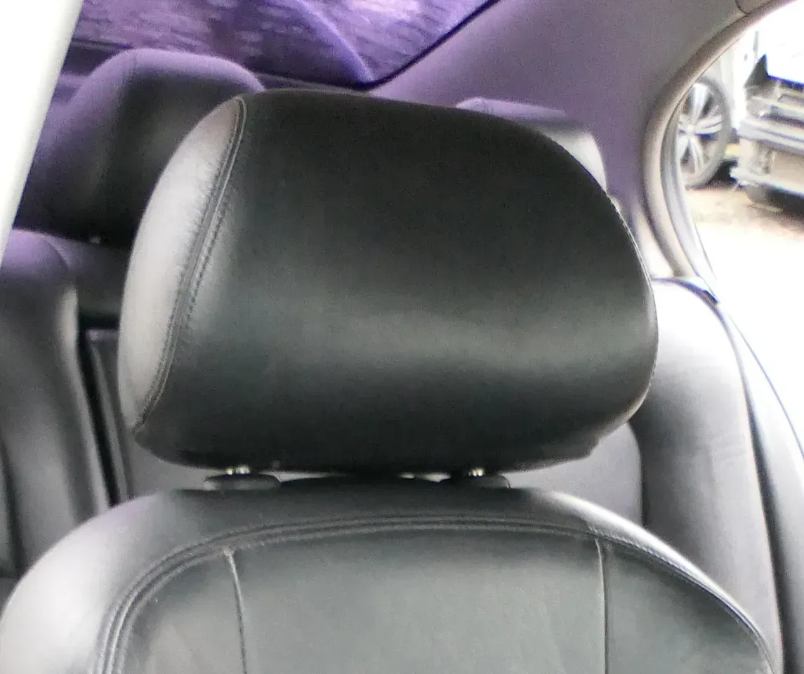 1x Seat Leon Toledeo 1M Sitz vorne links rechts Kopfstütze Leder schwarz - Bild 1