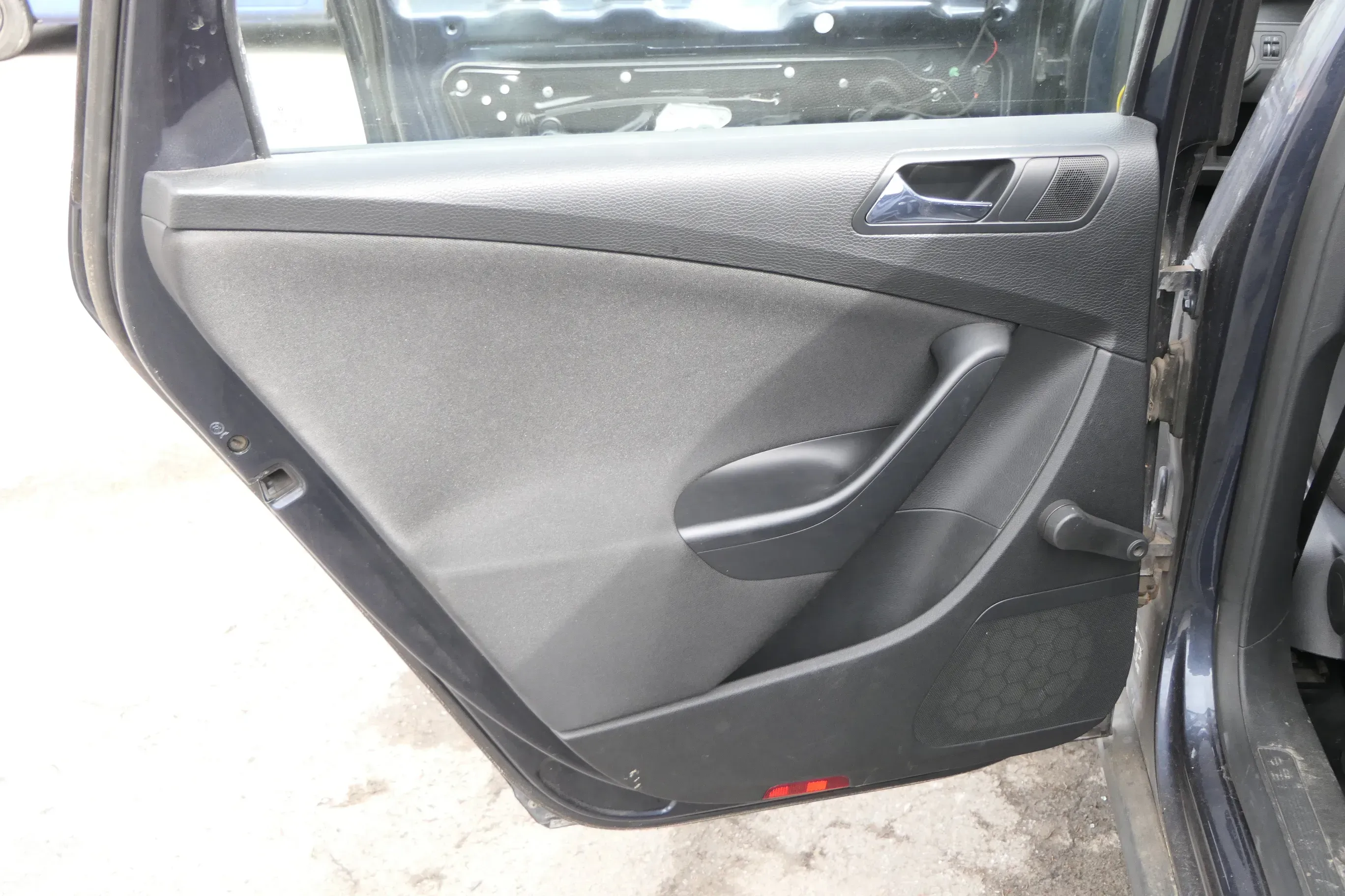 VW Passat 3C Variant Türverkleidung Verkleidung Tür hinten links - Bild 1