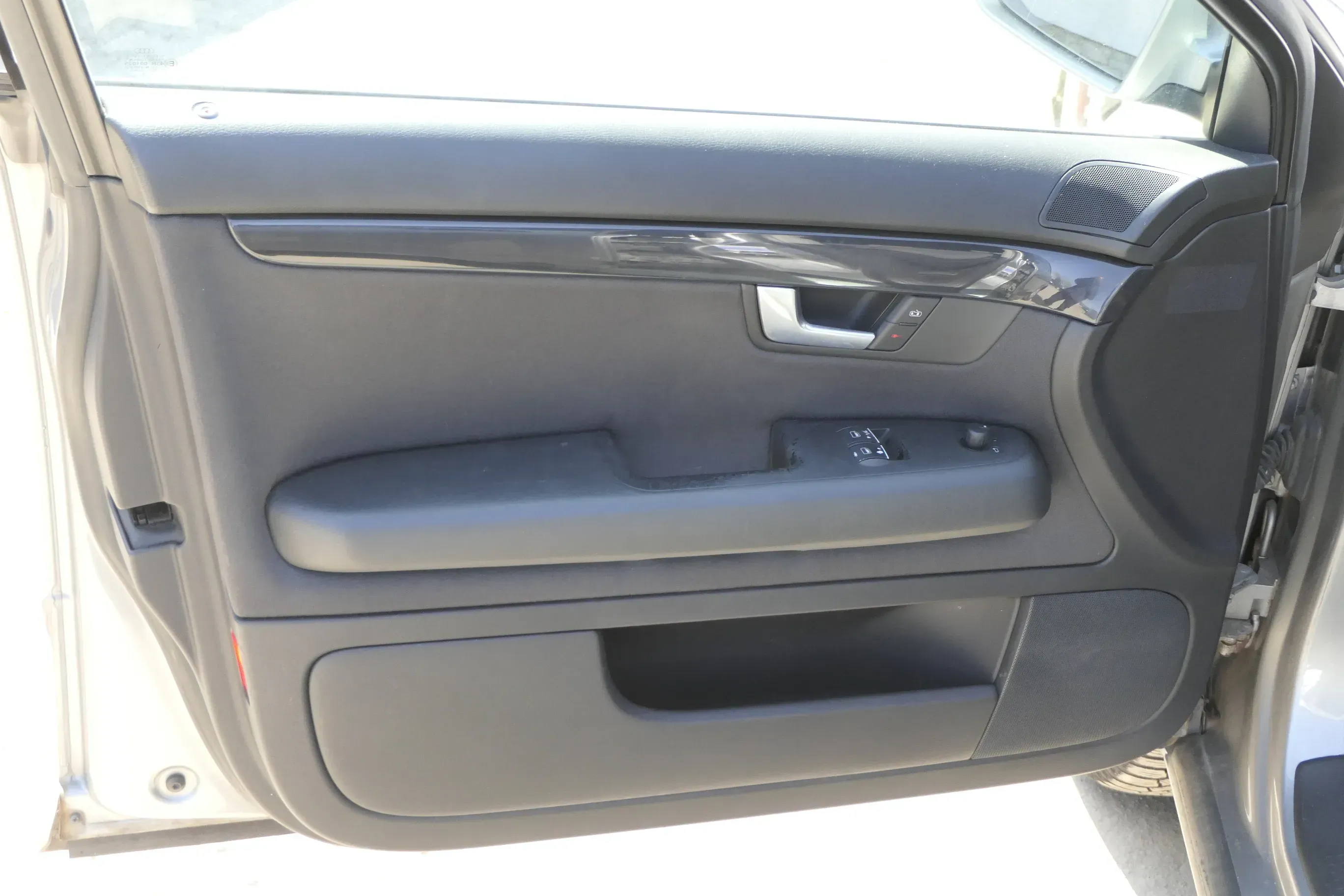 4x Audi A4 8E B6 Türverkleidung Verkleidung Tür vorne + hinten schwarz links - Bild 1