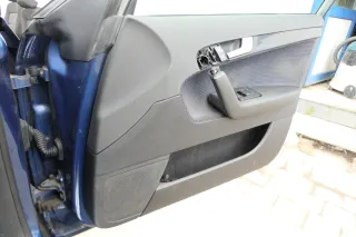 1x A3 8P Türverkleidung Verkleidung Tür vorn rechts 4/5-Türer - Bild 2