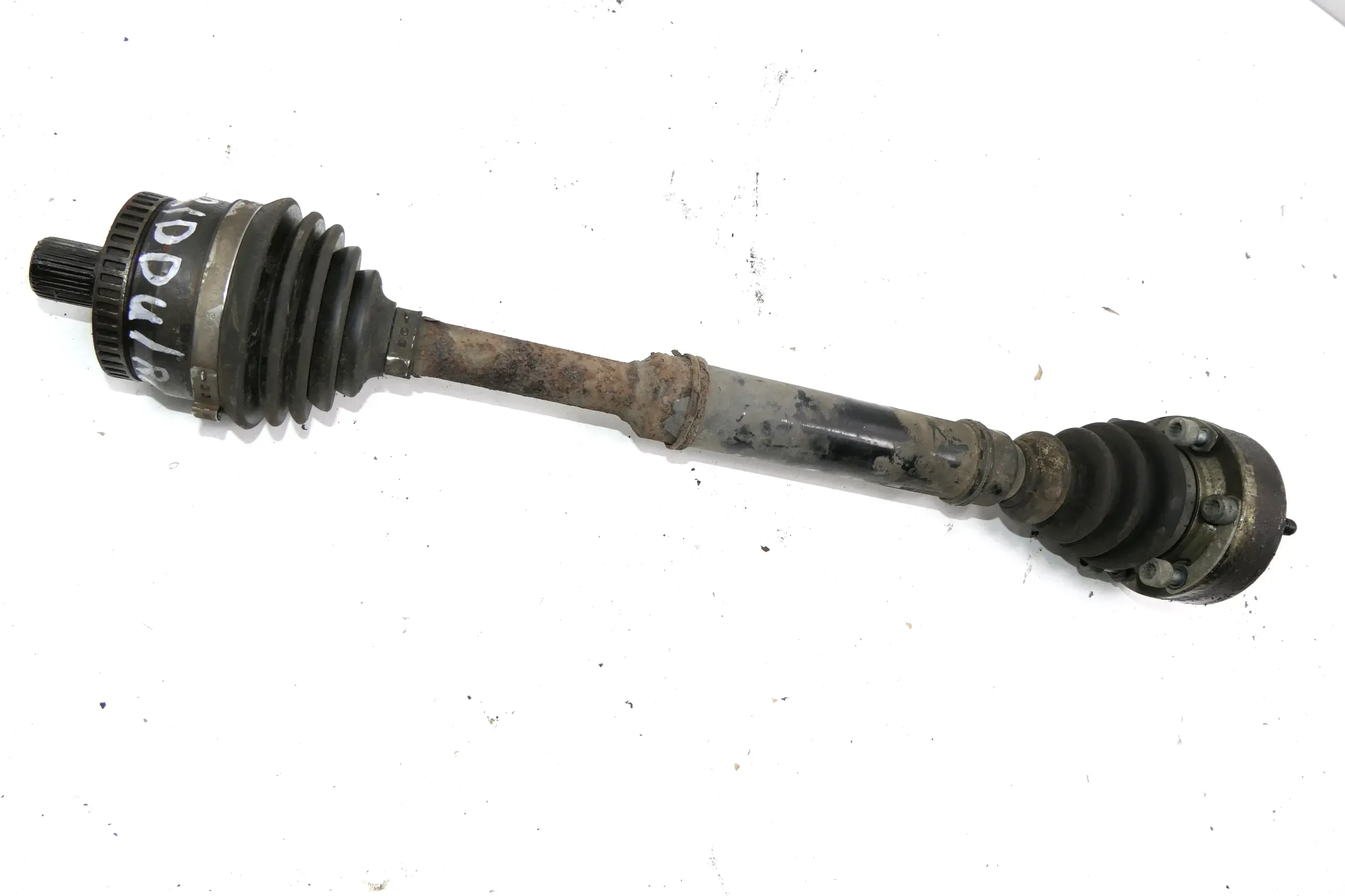 Audi A4 B5 3B Antriebswelle Gelenkwelle rechts vorn 8D0407272AQ 1,8 1,8T 2,0 - Bild 1