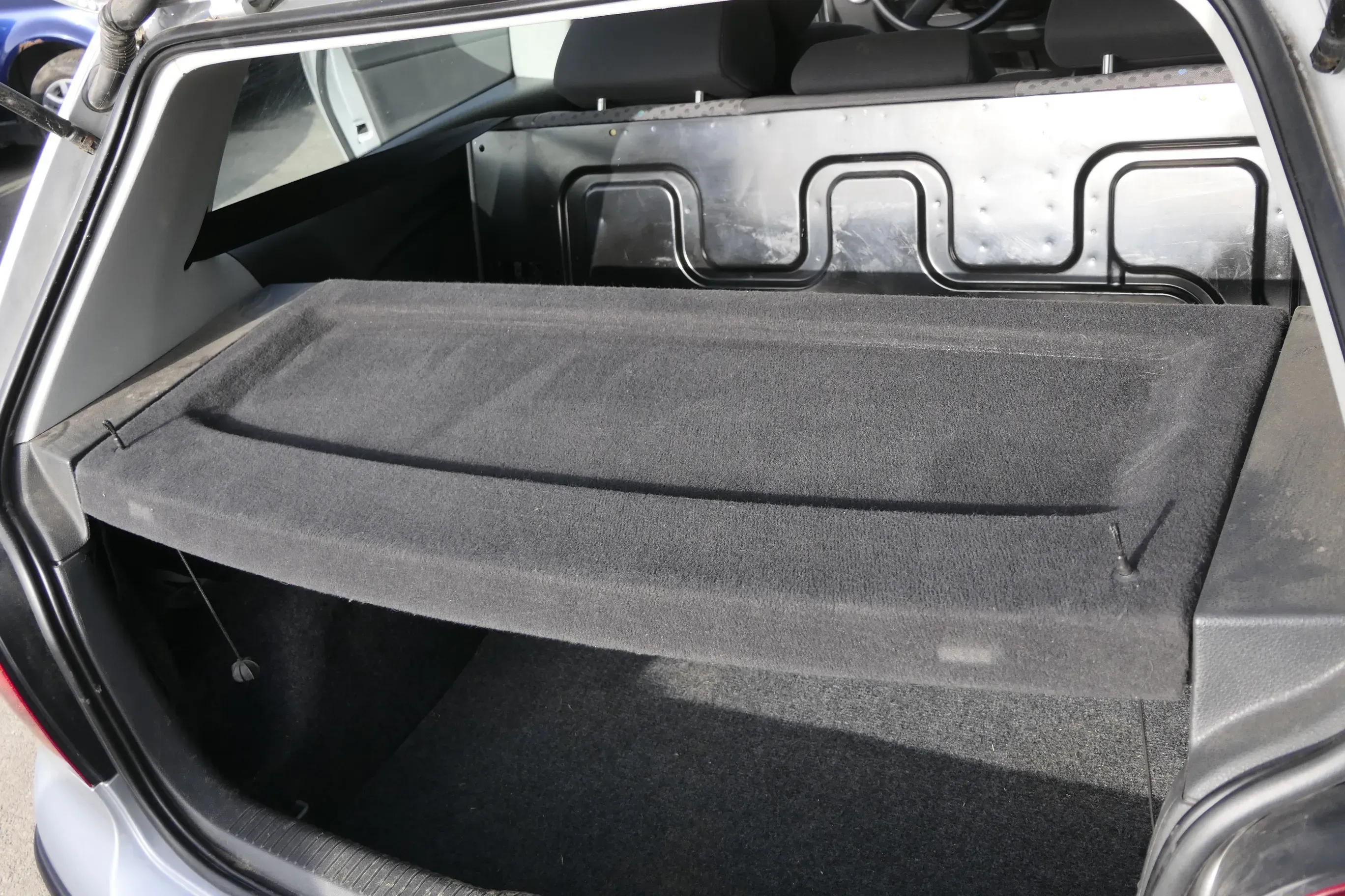 VW Polo 9N 9N3 Hutablage Abdeckung Kofferraum schwarz hinten - Bild 1