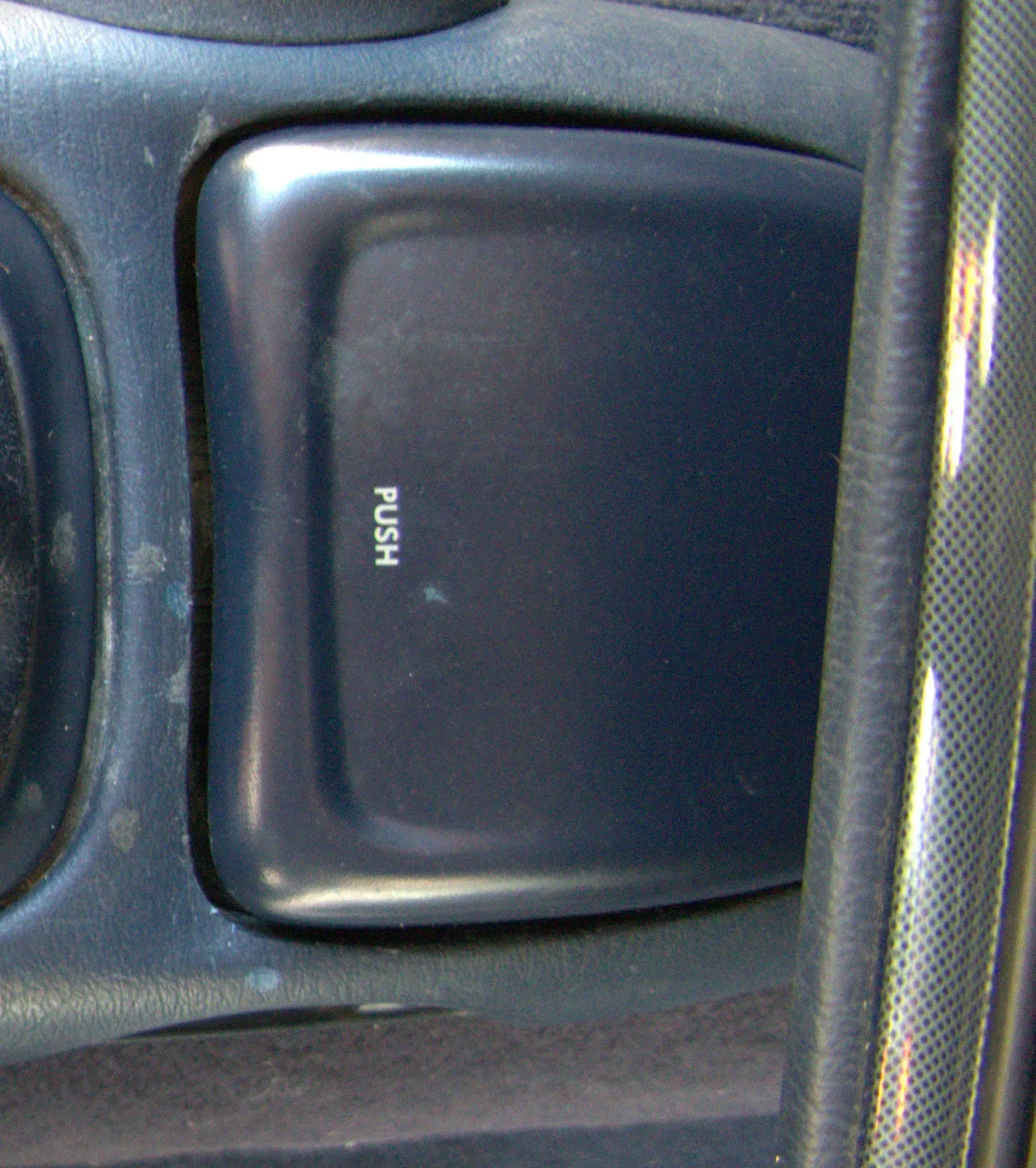 VW Sharan 7M Alhambra Aschenbecher Verkleidung Push blau - Bild 1