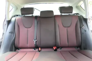 Seat Leon 1P Sitz Sitze hinten Rückbank Rücksitzbank 3 Punkt Lehne schwarz rot - Bild 1