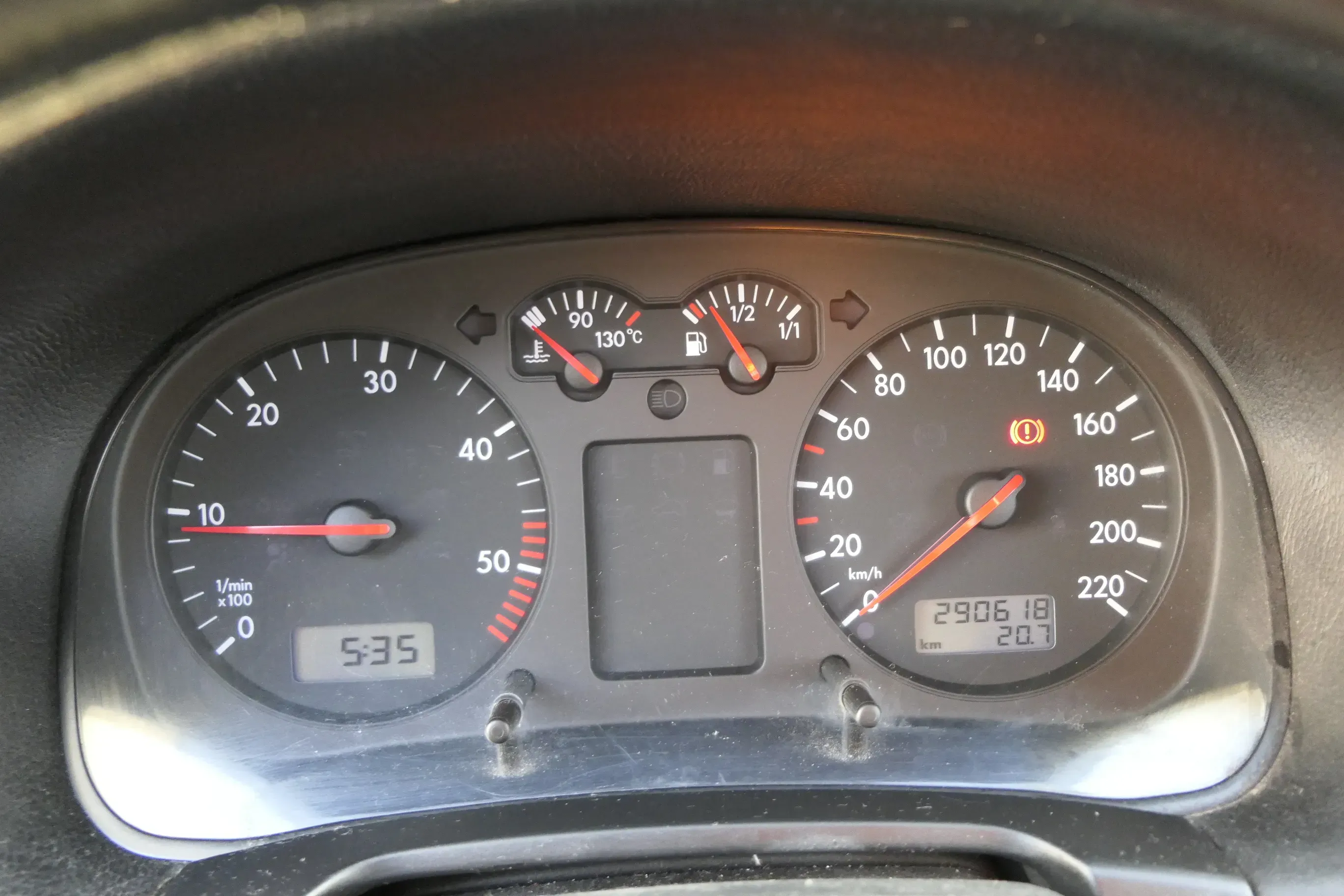 VW Golf 4 Tacho Tachometer Kombiinstrument 290.000km 1J0920802E 1,9 TDI 66kw 81k - Bild 1