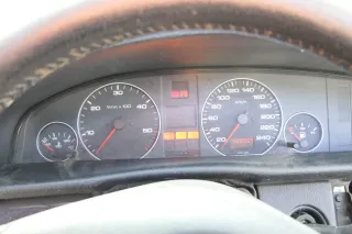 Audi A6 4A C4 Tacho Tachometer Kombiinstrument 428.000km 4A1919860E 2,5 TDI AEL - Bild 1