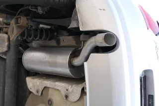 VW Polo 6R Auspuff Endschalldämpfer hinten + Mittelschalldämpfer - Bild 1