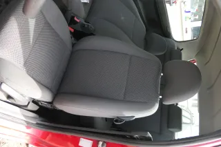 VW Fox Sitz Fahrersitz vorne links OHNEAirbag höhenverstellbar - Bild 3