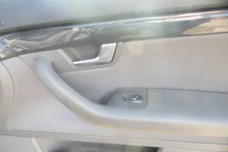 1x A4 8E B6 Türverkleidung Verkleidung Tür vorne rechts - swing dunkelgrau - Bild 2