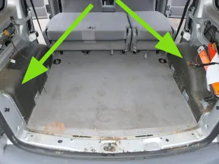 Caddy 2K Dämmung hinten Kofferraum für Radhaus rechts + links - Bild 1
