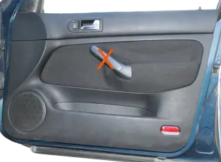 1x Golf 4 Bora Türverkleidung Verkleidung Tür vorne rechts 4/5-Türer schwarz - Bild 1