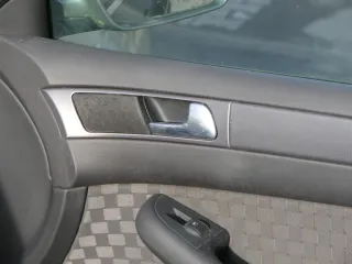 1x A6 4B Türverkleidung Verkleidung Tür vorne rechts schwarz soul - Bild 3